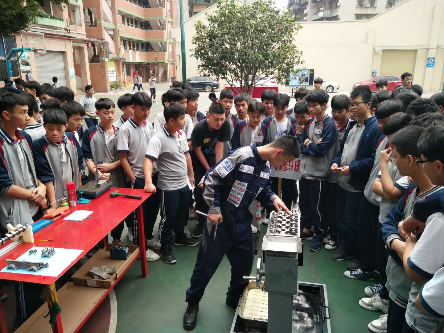 弘扬新时代工匠精神，学习技能竞赛好榜样——记我校广园校区技能竞赛展示交流活动